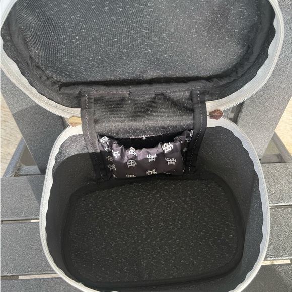 Make up tote - Coated canvas with Natural Leather trim - Picture 5 of 5